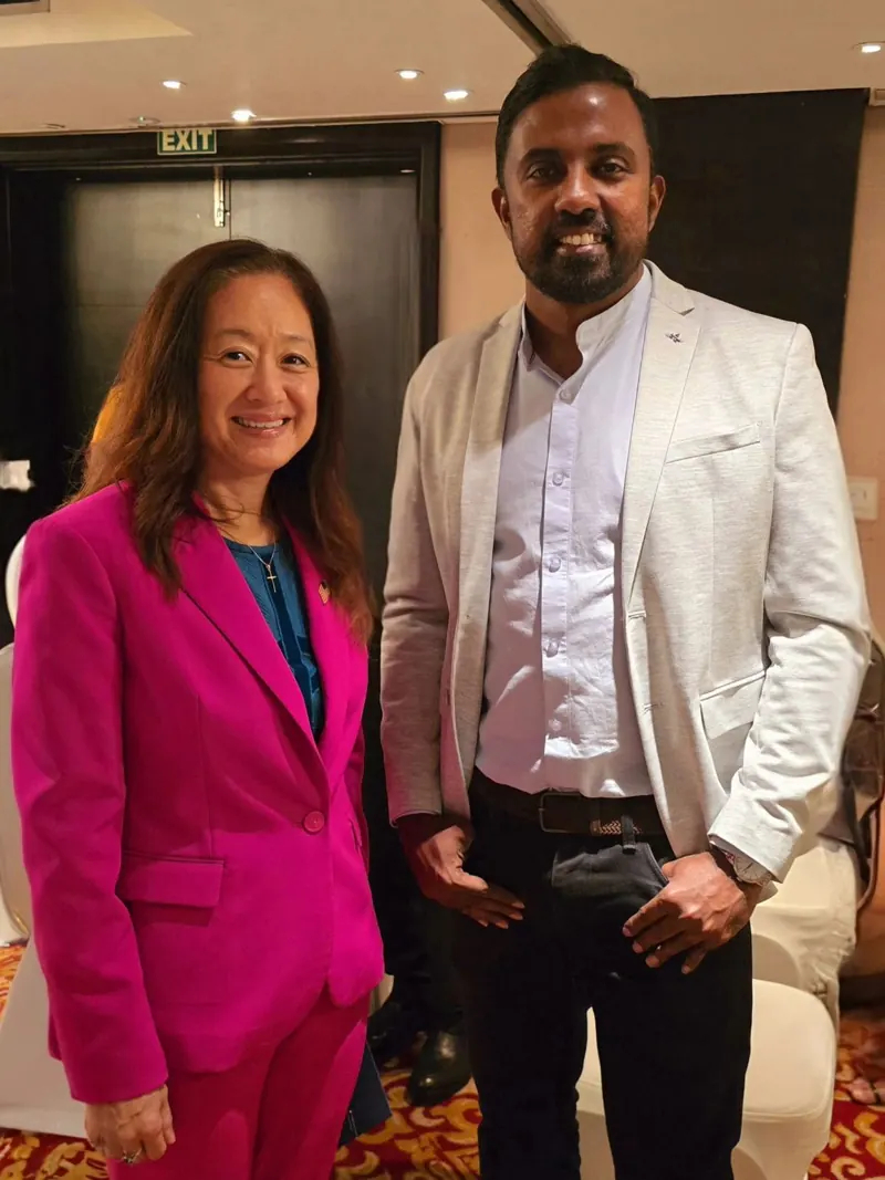 Photo accompanying Sanjeewa’s account of his meeting with Julie J. Chung.